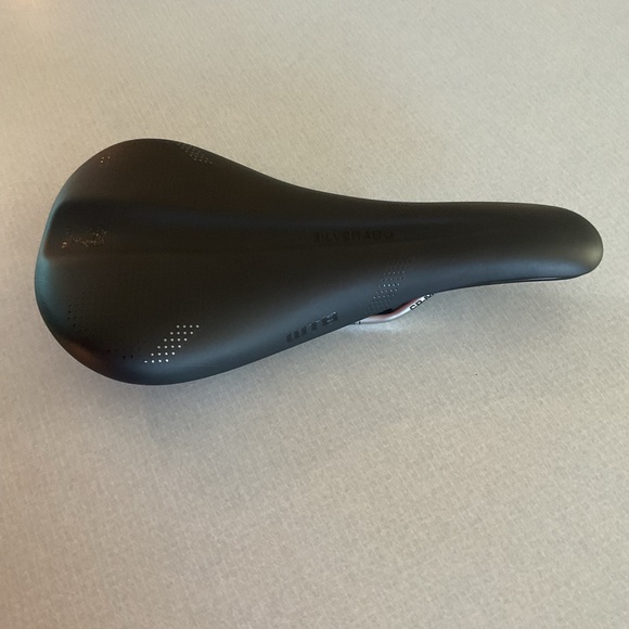 Other - Silverado WtB black bike seat